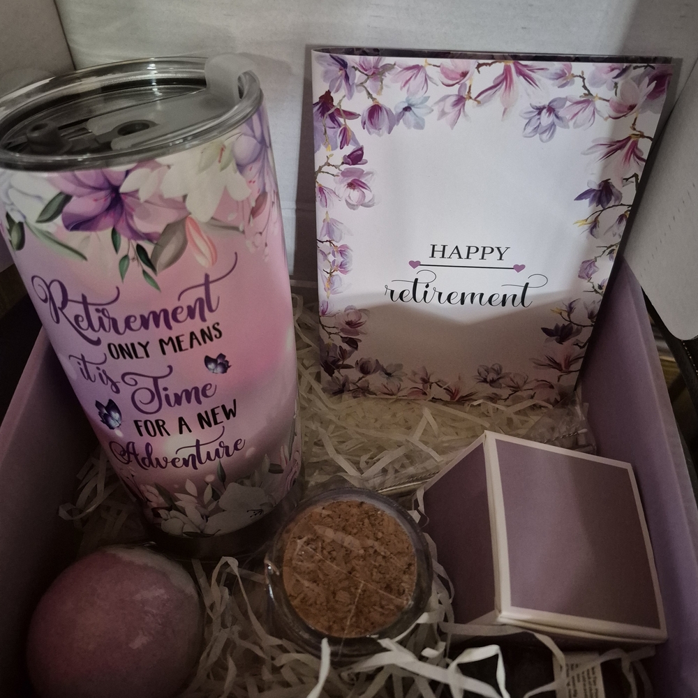 NIB Boutique Retirement Gift Set
